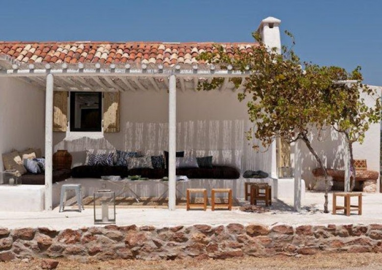 piękne lato, piękny domek w Portugalii, taras, jak marzenie