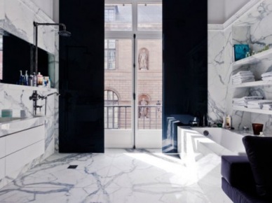 Paryż, naprzeciwko Luwru, mistrzowskie mieszkanie w kolorze białym i czarnym. (7273)