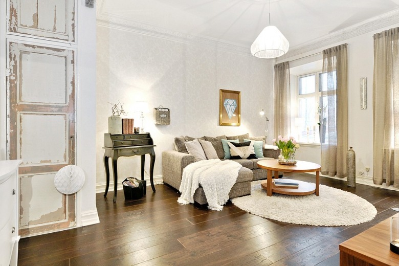 Skandynawski salon z elementami dekoracji w stylu vintage (21828)