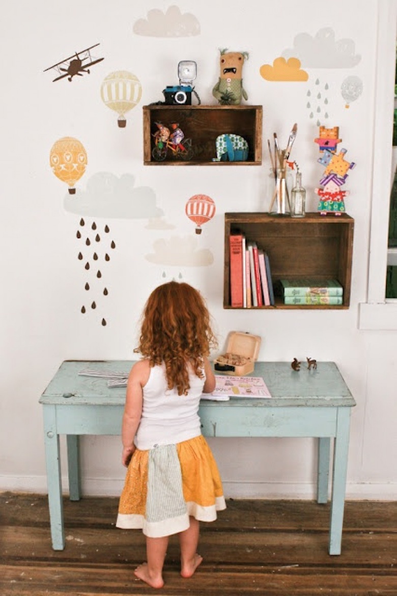 Mebelki i dekoracje z recyklingu w pokoju dla dziecka (24308)