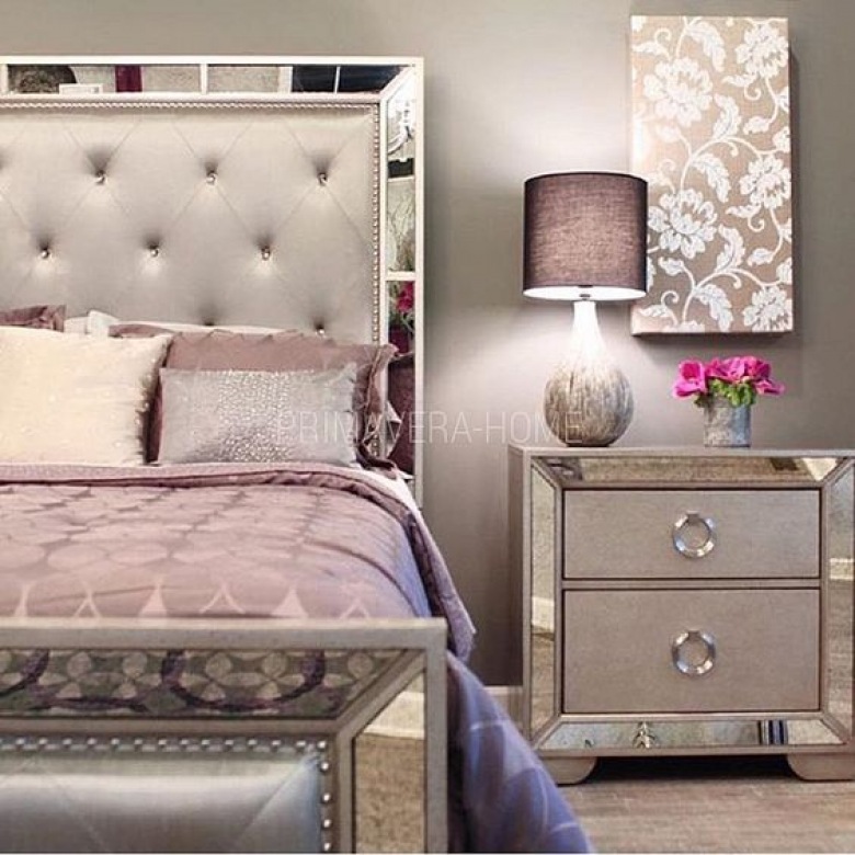 Luksusowa i elegancka aranżacja sypialni ze srebrnymi dodatkami (51816)