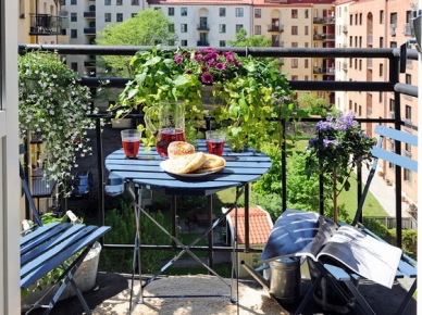 15 inspirujących pomysłów na letnią aranżację małego balkonu :)