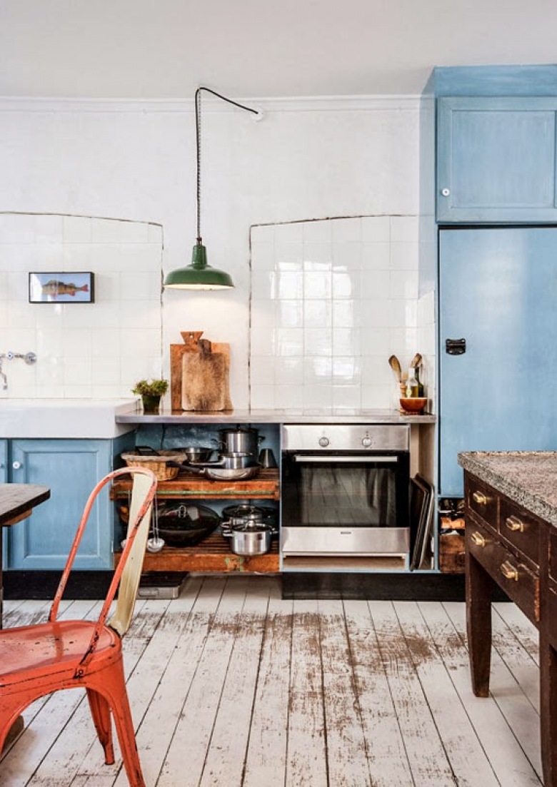 Niebieska kuchnia w stylu vintage (21034)