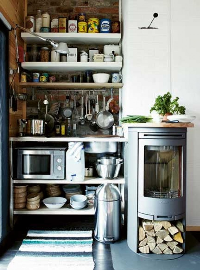 Praktyczne sposoby na przechowywanie w małej kuchni ()