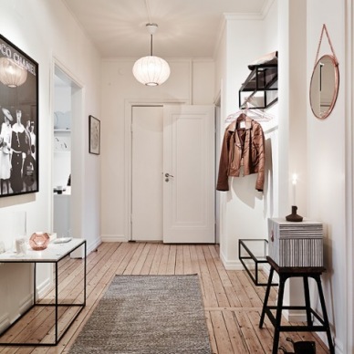 Skandynawskie mieszkanie w stonowanych odcieniach jesieni w poniedziałkowych zakupach on-line