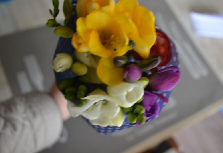 Jak dekorować kwiatami, czyli trochę wiosny w moim domu i kulisy nieudanego DIY:) ()