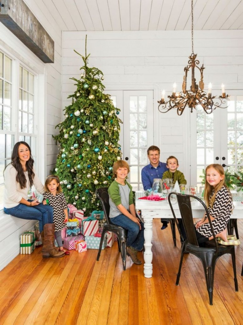 Idealna inspiracja na pogodne Boże Narodzenie, czyli wspaniały rodzinny dom w świątecznym klimacie! ()