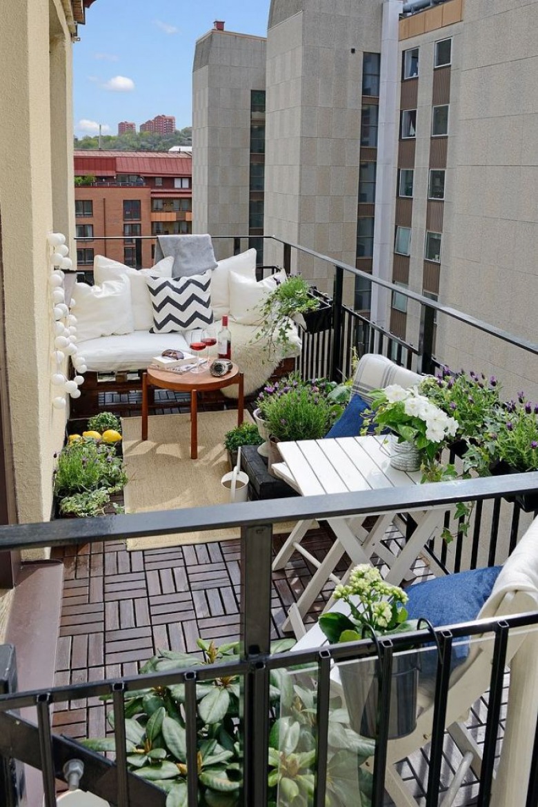 Wiosenne porady Lovingit, czyli jak najlepiej wykorzystać przestrzeń na naprawdę małym balkonie :) ()