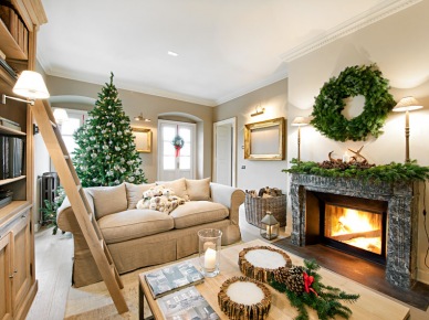 Aranżacja bardzo przytulnego domu w wigilijnym klimacie, czyli jak udekorować mieszkanie świątecznymi dodatkami?