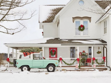 Eleganckie dekoracje na Święta, czyli pomysły na zimową aranżację mieszkania
