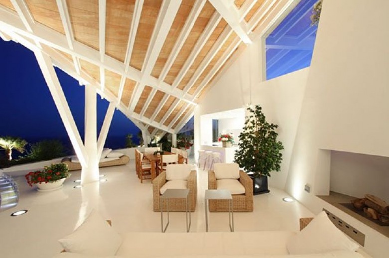 najbardziej oryginalne i niepowtarzalne projekty willi hiszpańskiego architekta Alberto Rubio - ten niezwykły dom...