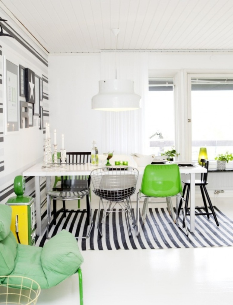 Zielone krzesła,czarne krzesła,metalowe krzesła,skandynawska jadalnia (33137)