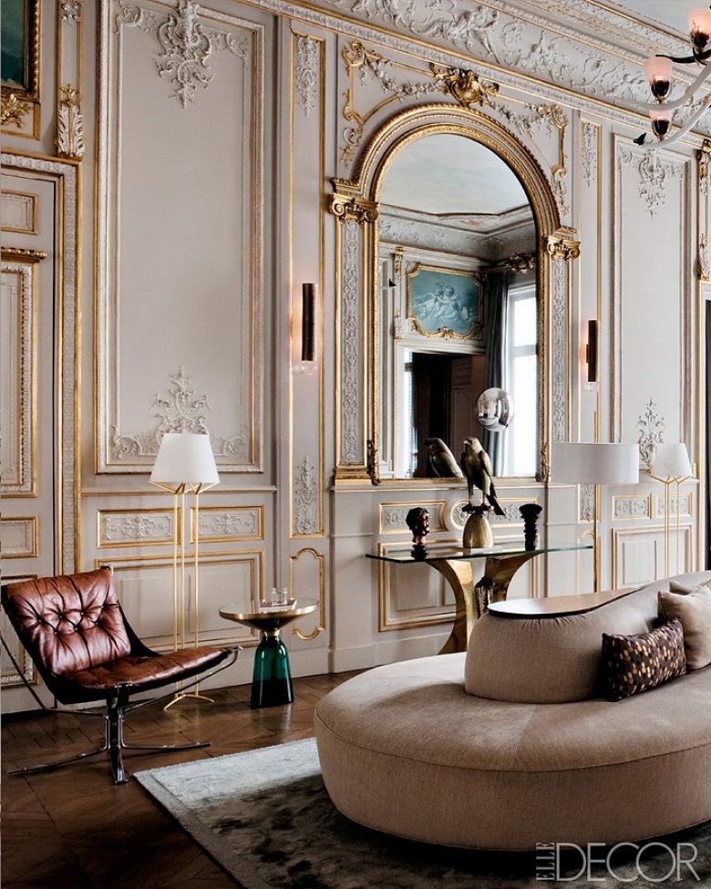 szykowny i elegancki apartament w Paryżu, gdzie połączono historię, klasykę styl i nowoczesność.