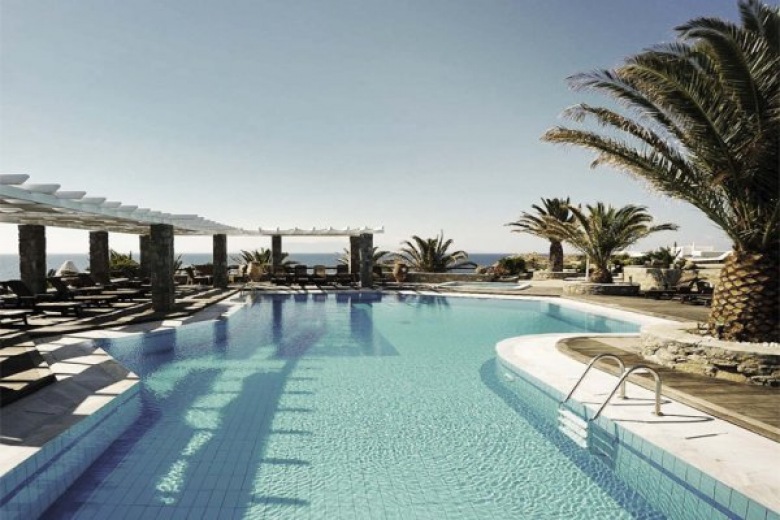 jeden z najpiękniejszych i klimatycznych hoteli w Grecji, a może i na świecie - uroczy, z lekką, etniczna nutką,...