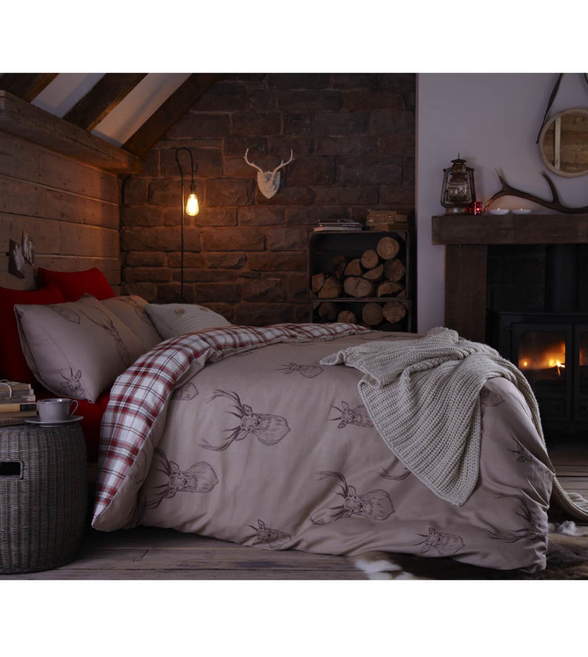 Aranżacja sypialni w drewnie (47935)