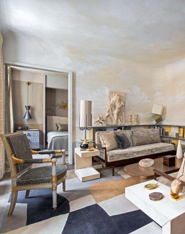 paryski apartament projektanta  Jean-Louis Denio - piękne i ekskluzywne wnętrze w kolorach srebra, miedzi i szarości. Niezwykle subtelne odcienie, z połyskiem, opalizujące, nadają wnętrzu luksusowego wyglądu - pomimo blasku są delikatne i...
