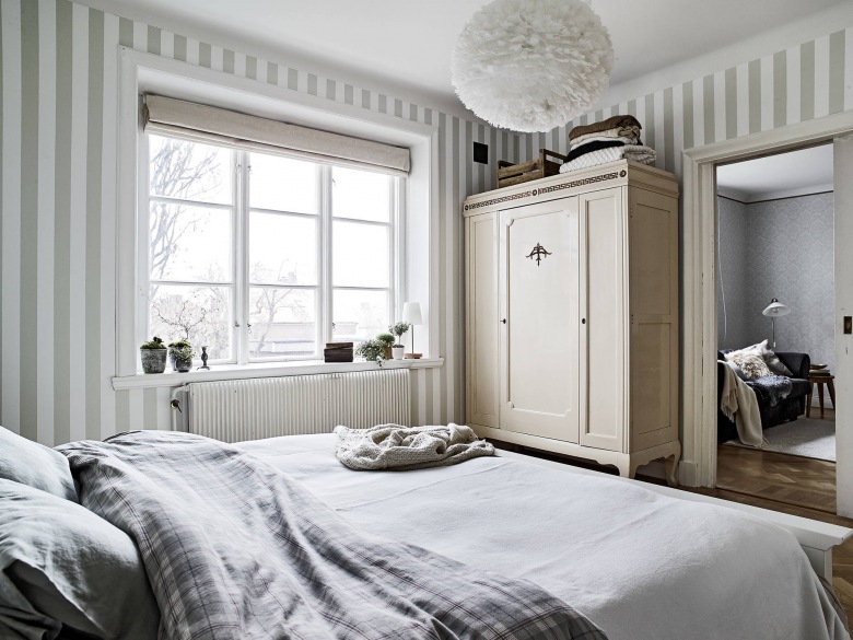 Stylowa szafa w skandynawskiej sypialni (48455)