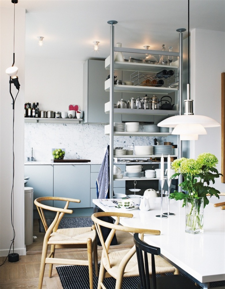 to bardzo wygodne mieszkanie spełniające wszelkie funkcje niezbędne do komfortowego życia - jest salon, kuchnia,...