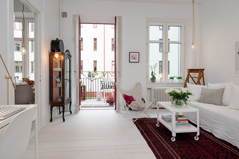 Biały salon w stylu skandynawskim (35324)