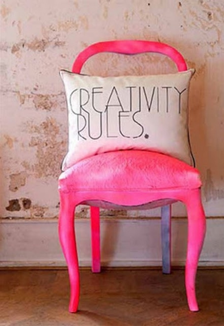 Neonowy róż krzesło (31069)