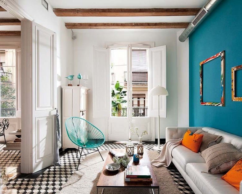 brawurowo, kolorowo, czyli mix  stylowy w hiszpańskim domu - trochę stylu vintage, industrialnego, trochę nowoczesnych...