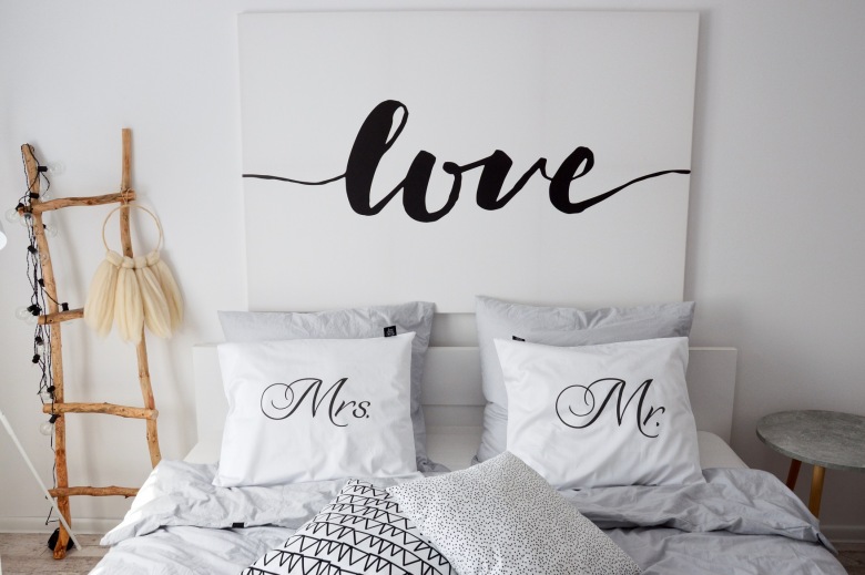 Romantyczna typografia w sypialni (50809)