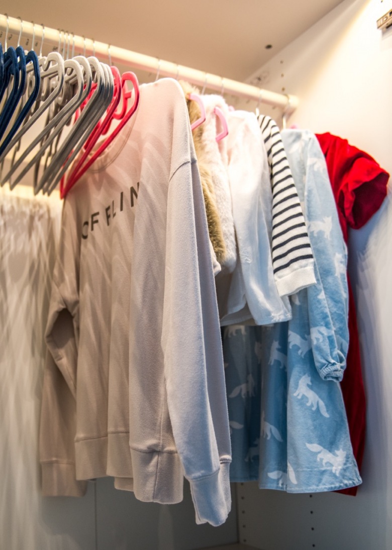 Wieszaki na ubrania - przechowywanie w garderobie (55643)