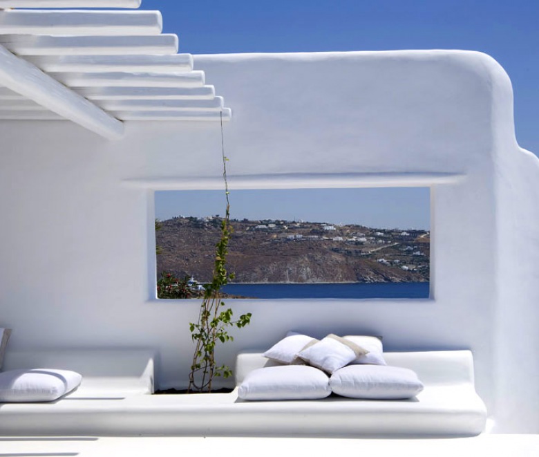 Santorini - moja miłość ! Kocham jasność bijącą w śródziemnomorskiej krainie - nigdzie tak biel nie jest miła a błękit...