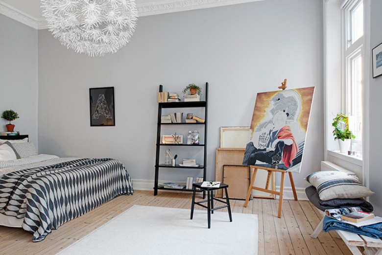 kolejne mieszkanie skandynawskie - biało-czarna aranżacja w klasycznym, współczesnym nordyckim stylu. Niby nic nowego, ale miło się ogląda i podgląda dobre projekty, wysmakowane dekoracje i kompozycje w skandynawskim stylu. Kolejna uczta...