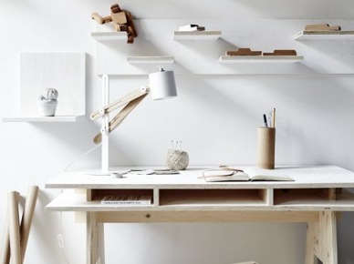 Eko biuro w minimalistycznej biało-drewnianej aranżacji (26152)