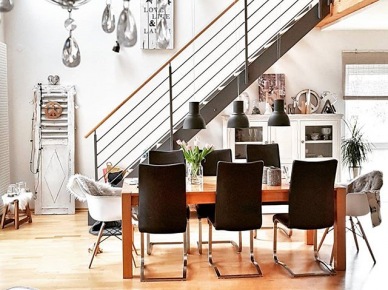 Wnętrza tygodnia z instagramu, czyli niesamowita aranżacja jadalni z salonem w domu z antresolą