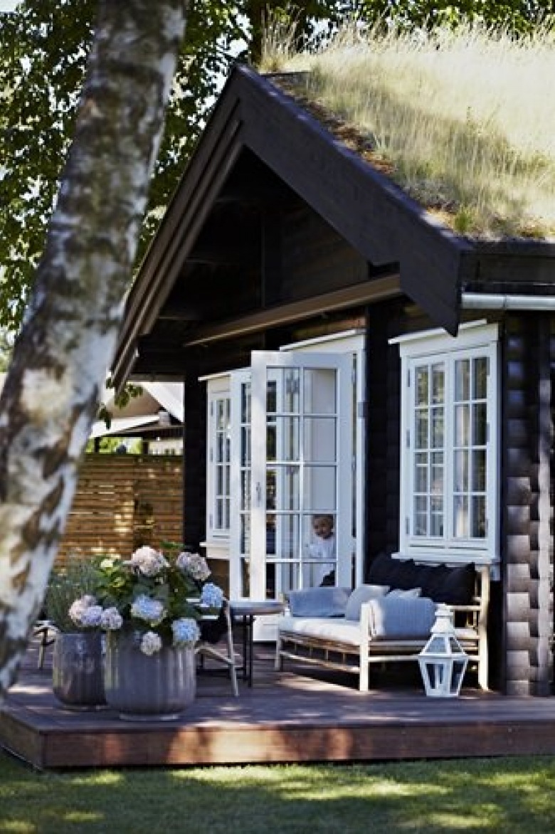 dom dla tych, którzy zechcieliby zamieszkać na skandynawskiej wsi - nowoczesny domek, nie tylko na lato, dla miłośników...