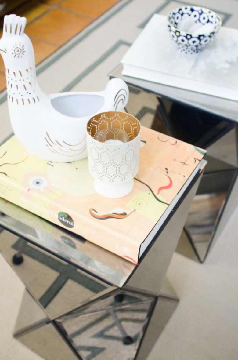 Dekoracje na stoliku kawowym (39935)