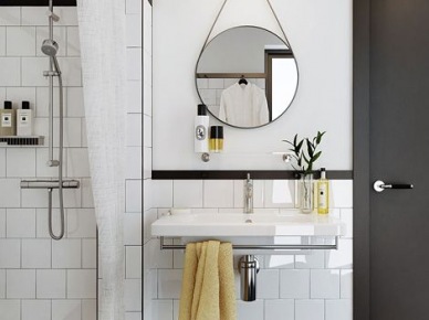 Okragłe lustro z uchytem wiszące razem z kinkietem nad umywalką,zasłona prysznicowa przy natrysku (26036)