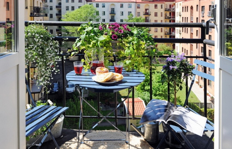 15 inspirujących pomysłów na letnią aranżację małego balkonu :) (49899)