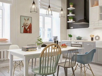 Mieszane krzesła przy jednym stole w kuchni,czarna ściana z białymi półkami i druciane abażury lamp (26312)