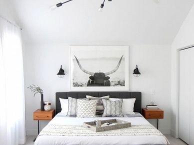 20 inspirujących aranżacji sypialni w pastelach, bieli, drewnie i z czarnymi dodatkami :)